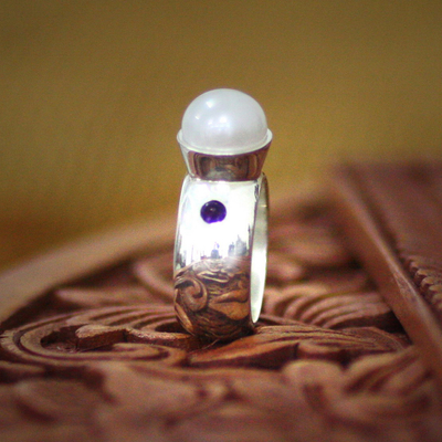 Cultured pearl and amethyst cocktail ring, 'Moonlight' - Cultured pearl and amethyst cocktail ring