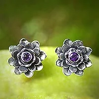 Pendientes flor amatista - Aretes de botón de amatista floral hechos a mano artesanalmente