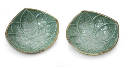 Ceramic bowls, 'Betel Leaf' (pair) - Indonesian Green Ceramic Bowls (Pair)