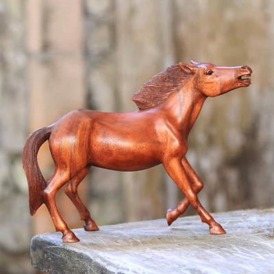 Wood statuette, 'Wild and Free' - Wood statuette