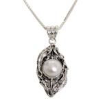 Cultured pearl flower necklace, 'Nest of Lilies' - Sterling Silver and Cultured Pearl Pendant Necklace