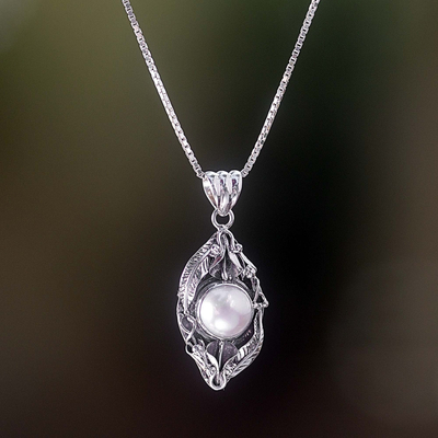 Cultured pearl flower necklace, 'Nest of Lilies' - Sterling Silver and Cultured Pearl Pendant Necklace