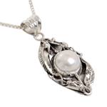 Cultured pearl flower necklace, 'Nest of Lilies' - Sterling Silver and Cultured Pearl Pendant Necklace