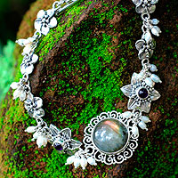 Pearl and labradorite flower bracelet, 'Angelic'