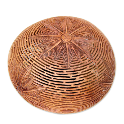 Skulptur aus Kokosnussschalen - Schnitzerei aus Kokosnussschalen