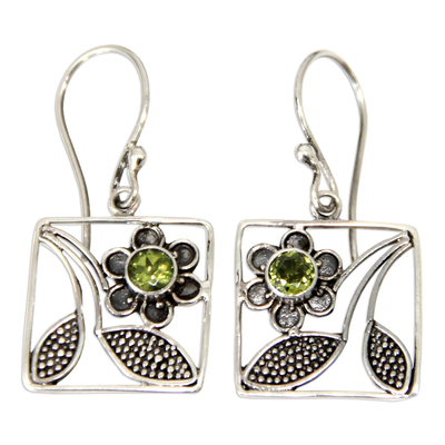 Peridot flower earrings, 'Bali Daisy' - Handcrafted Indonesian Sterling Silver Dangle Earrings