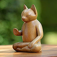 Escultura de madera, 'Blessing Cat' - Escultura de madera original de Indonesia