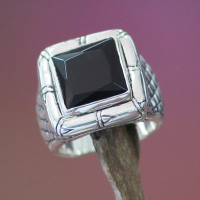 Men's onyx ring, 'Kingdom of Night' - Men's Sterling Silver and Onyx Ring