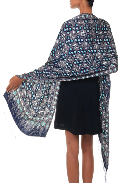 Batikschal aus Seide - Blauer Schal mit Batik-Seidenmuster