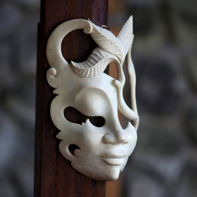 Hibiscus wood mask, 'Javanese Girl' - Hibiscus Wood Abstract Mask