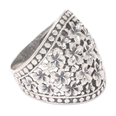 Sterling silver flower ring, 'Frangipani Nights' - Floral Sterling Silver Band Ring from Indonesia