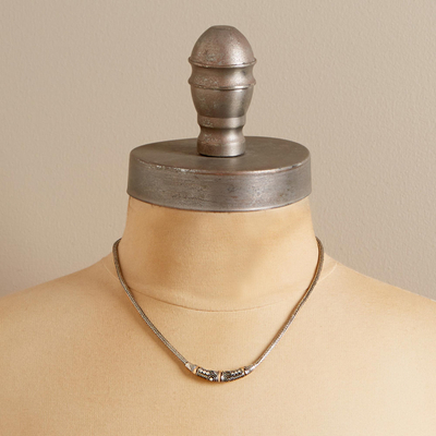 Collar de plata esterlina con detalles dorados - Collar Naga con detalle de plata de ley y oro de 18 k