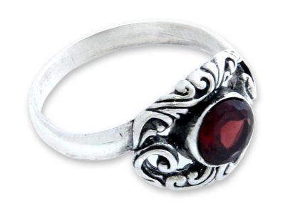 Garnet solitaire ring, 'Princess of Celuk' - Garnet and Silver Solitaire Ring