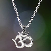 Collar de plata de ley para hombre, 'Mythical Om' - Collar con colgante de plata de ley hecho a mano para hombre