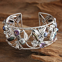 Pearl and amethyst flower bracelet, 'Tropical Frangipani' - Handcrafted Pearl and Amethyst Floral Cuff Bracelet