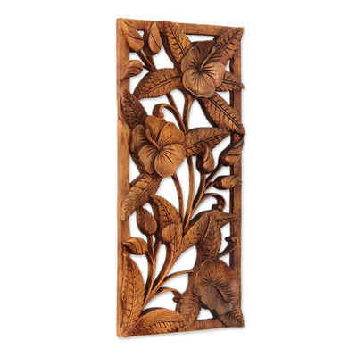 Holzrelief-Platte, 'Süßer balinesischer Hibiskus'. - Kunsthandwerklich gefertigtes florales Holzrelief