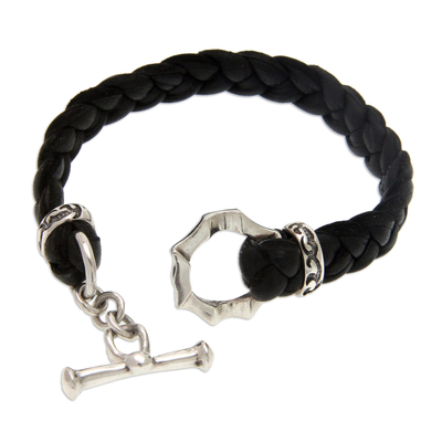 Men's leather braided bracelet, 'Groove' - Men's Hand Crafted Leather Bracelet