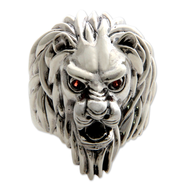 Men's garnet ring, 'Lion Power' - Men's Artisan Crafted Sterling Silver and Garnet Ring