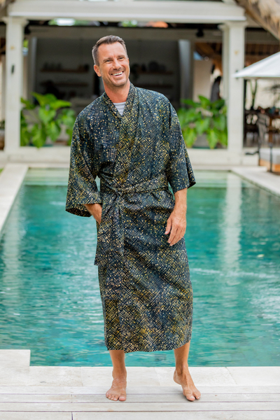Herren-Bademantel aus Baumwoll-Batik - Dunkelblauer und gelber Batik-Baumwollmantel für Herren aus Bali
