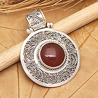 Carnelian pendant, 'Luxury'