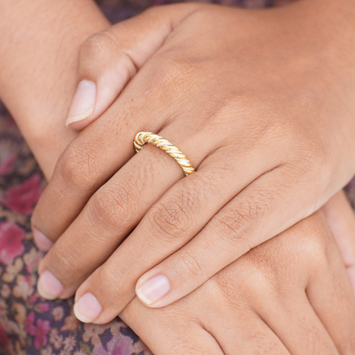 anillo de banda con detalles dorados - Anillo de banda hecho a mano en oro de 18k y plata esterlina