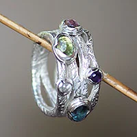 Bandring aus rosafarbenem Turmalin und blauem Topas, „Free Spirit“ – moderner Ring aus Sterlingsilber und Multiedelsteinen