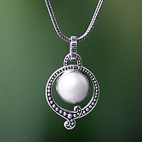 Pearl pendant necklace, 'Angel Halo'