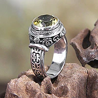 Einzelsteinring mit Zitronentopas, „Mystic Moon“ – Ring aus Sterlingsilber und Zitronentopas