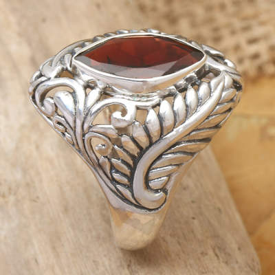 Marvelous three square faced silver garnet ring
