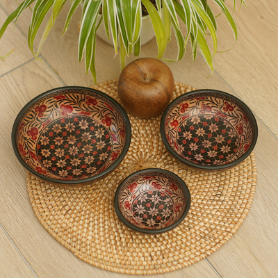 Holz-Batik-Mittelstücke, (3er-Set) - Handgefertigte indonesische Batik-Dekorationsschalen (3er-Set)
