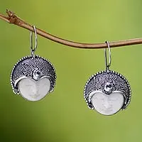 Pendientes colgantes de topacio azul, 'Royal Lady' - Pendientes colgantes de plata de ley y topacio azul