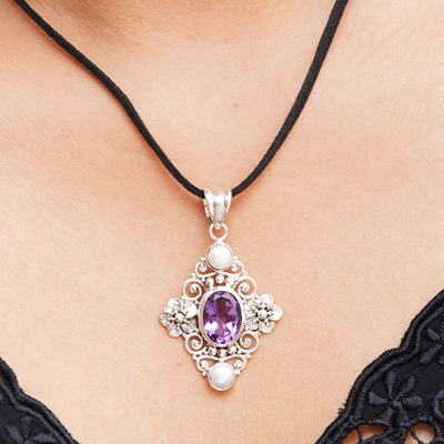 Cultured pearl and amethyst pendant necklace, 'Frangipani Queen' - Handcrafted Floral Pearl and Amethyst Silver Necklace