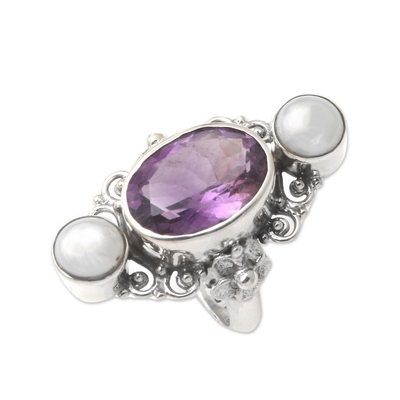 Cultured pearl and amethyst ring, 'Frangipani Queen' - Cultured pearl and amethyst ring