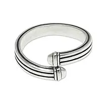 Men's sterling silver ring, 'In My Arms' - Men's sterling silver ring