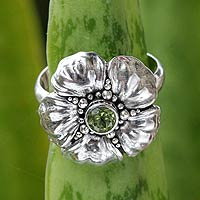 Peridot flower ring, 'Hibiscus' - Handcrafted Balinese Peridot Flower Ring