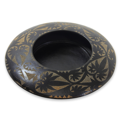 Decorative ceramic vase, 'Java Jungle' - Low Round Terracotta Decorative Vase