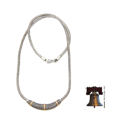Gold-Akzent-Anhänger-Halskette, 'Temple Treasure' (Tempelschatz) - Halskette aus Sterlingsilber mit vergoldeten Akzenten
