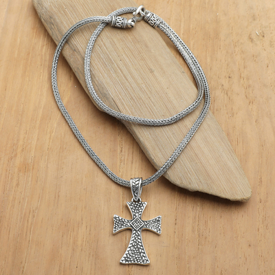 Kreuz-Halskette aus Sterlingsilber, 'Christentum'. - Halskette mit silbernem Malteserkreuz