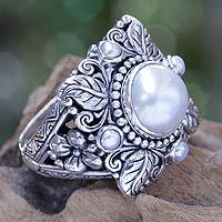 Anillo de flores de perlas cultivadas, 'Nature's Splendor' - Perlas blancas plateadas en anillo de plata de ley