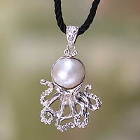 Cultured pearl pendant necklace, 'White Octopus'