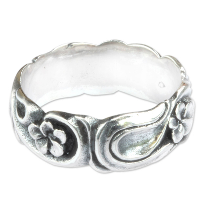 Sterling silver band ring, 'Wild Plumeria' - Floral Sterling Silver Band Ring