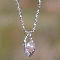 Pearl pendant necklace, 'White Symphony' - Pearl and Silver Pendant Necklace
