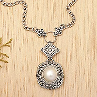 Perlenanhänger-Choker, „Sweet Serenity“ – balinesischer Perlen- und Sterlingsilber-Choker