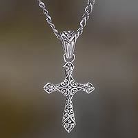 Halskette mit Anhänger aus Sterlingsilber, „Nature's Cross“ – balinesische Halskette mit Kreuzanhänger aus Sterlingsilber