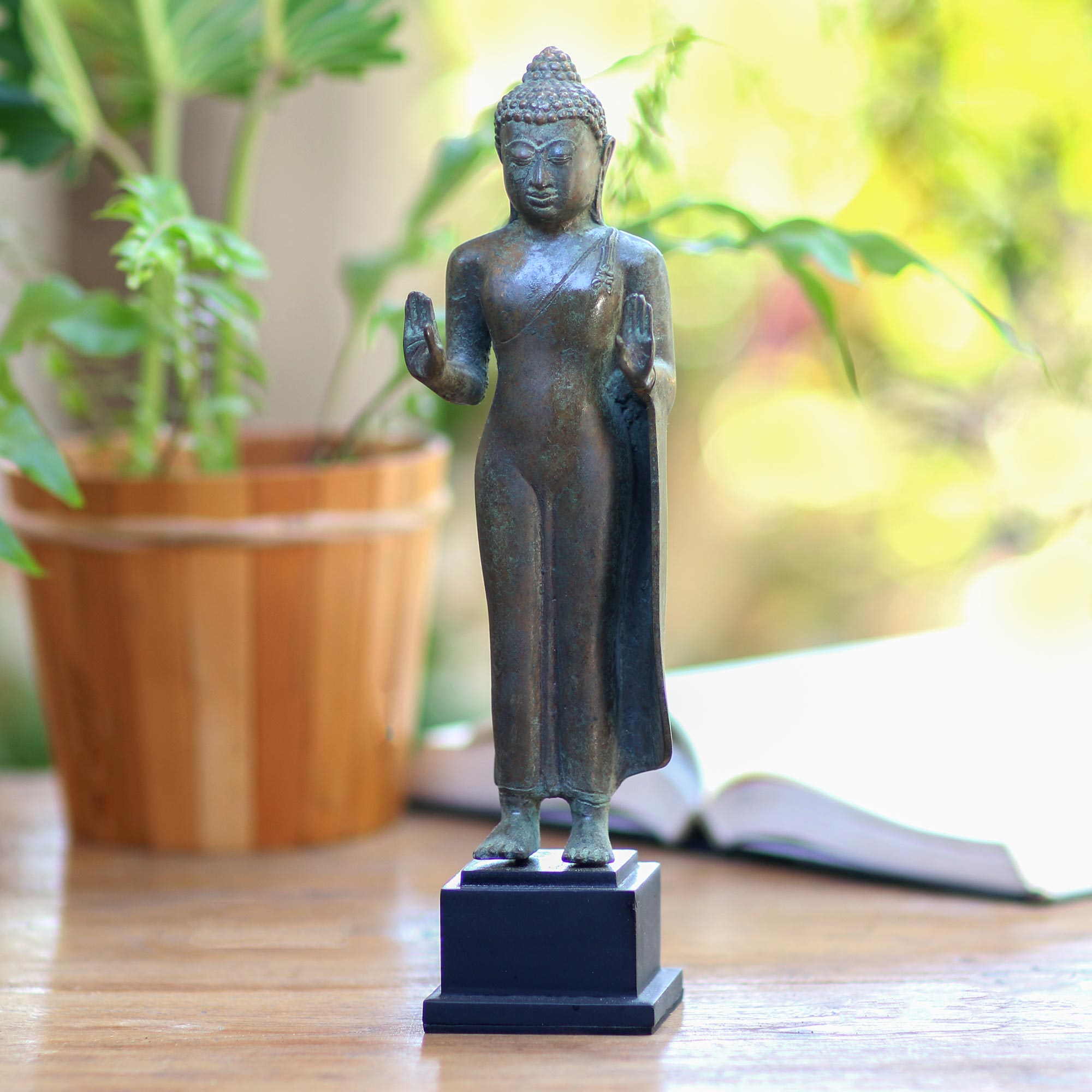 Statuette Bouddha Abhaya Mudra en bronze H7cm. 