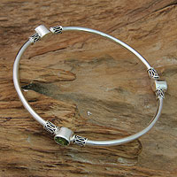 Peridot bangle bracelet, 'Harmony of Three' (large) - Peridot and Silver 925 Bangle Bracelet (large)