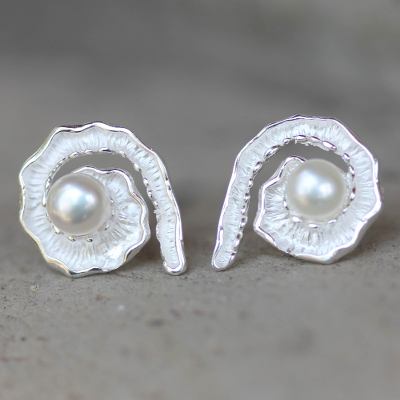 Cultured pearl button earrings, 'White Passion Fruit' - Women's Sterling Silver Button Earrings with Pearls