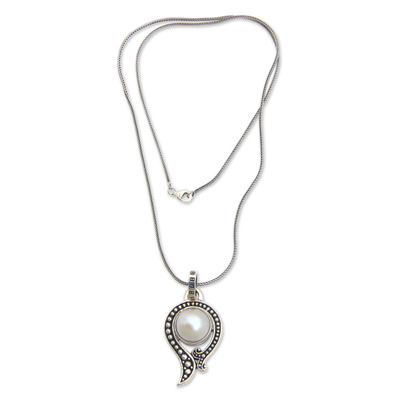 Cultured pearl pendant necklace, 'Snow Catcher' - Hand Crafted Sterling Silver and White Mabe Pearl Necklace