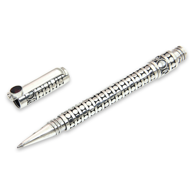 Kugelschreiber aus Sterlingsilber und Granat, 'Polka Dot' - Handgefertigter Kugelschreiber aus Sterlingsilber mit Granat