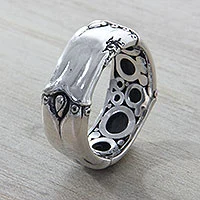 Anillo de plata de ley para hombre. - Anillo de plata de ley para hombre con diseño de bambú